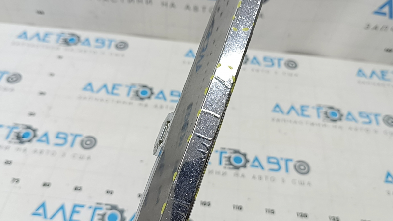 Volvo XC60 22-23 chrome front bumper molding, swollen chrome, bumps