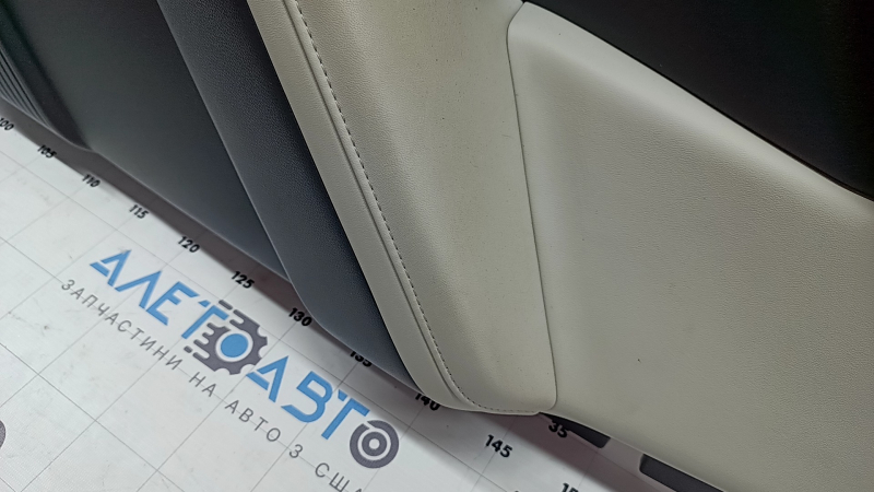 Hyundai Santa Fe 24-26 rear right door panel, gray, armrest and insert light gray, chrome molding, scratches on molding, ready for dry cleaning