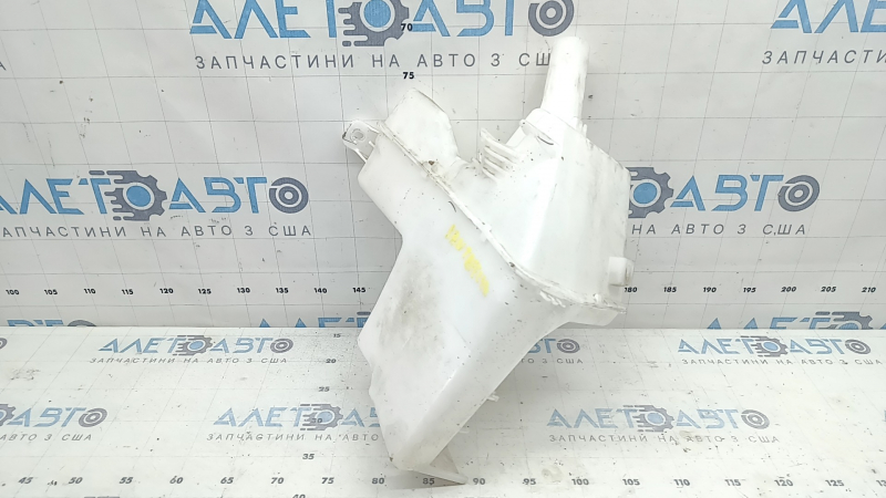 Hyundai Santa Fe 24-26 Windshield Washer Reservoir