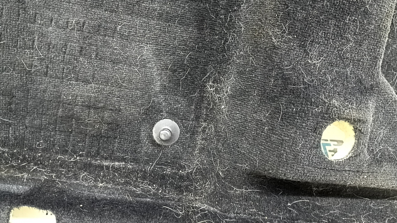 Volvo XC60 18-26 black front left floor covering, for cleaning