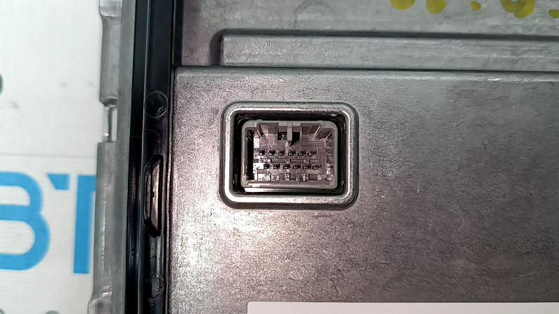 Volvo XC60 21-24 Navigation Monitor Display Scratches