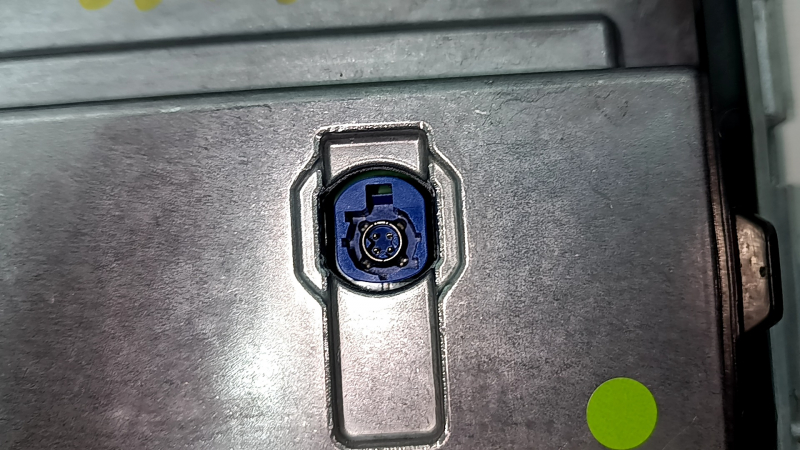 Volvo XC60 21-24 Navigation Monitor Display Scratches