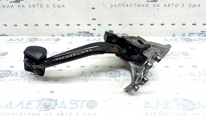 Hyundai Santa Fe 24-26 brake pedal with sensor