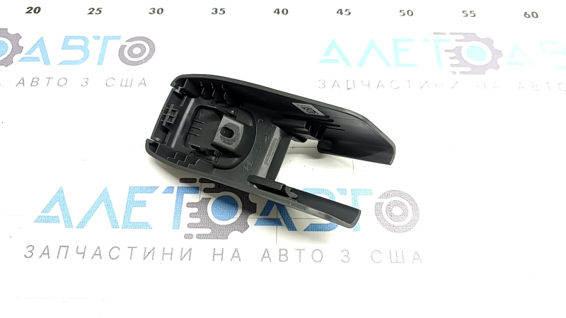 Front left driver's seat runner plug for Hyundai Santa Fe 24-26, dark gray
