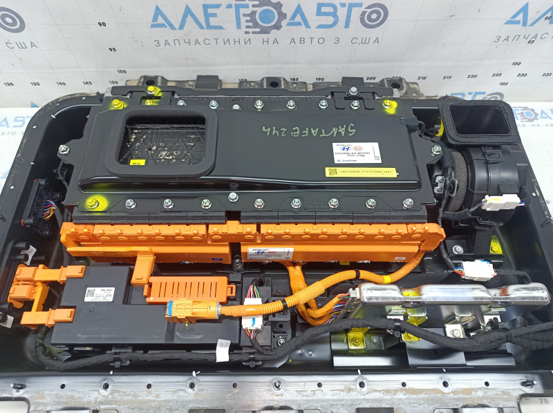Hyundai Santa Fe 24-26 23k, 261V Battery Assembly