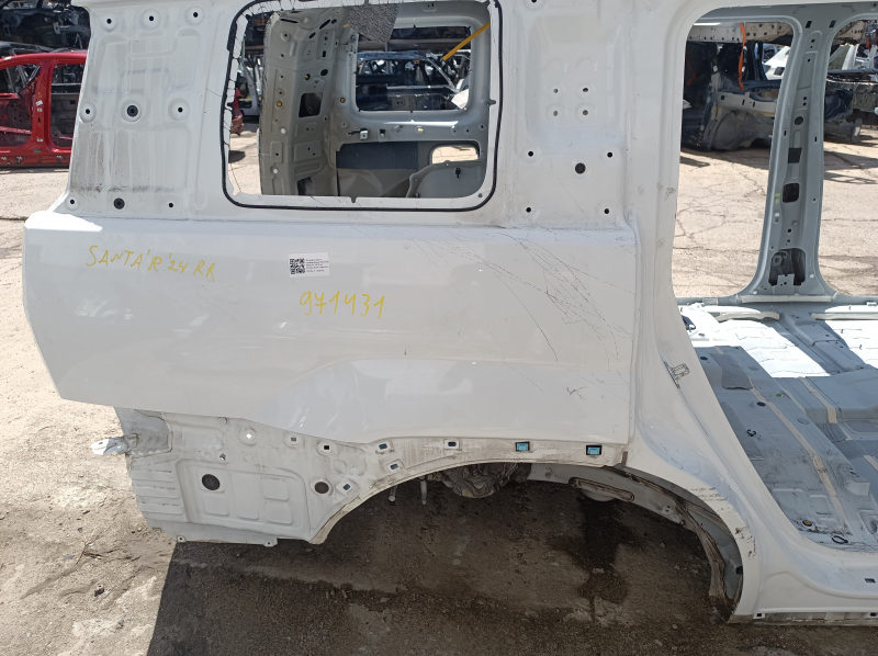 Quarter wing rear right Hyundai Santa Fe 24-26 on the body, white, dented