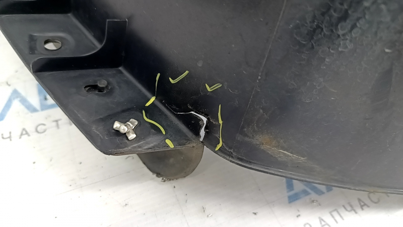 Front right fender liner for Kia Sportage 23-25 with mudguard, torn