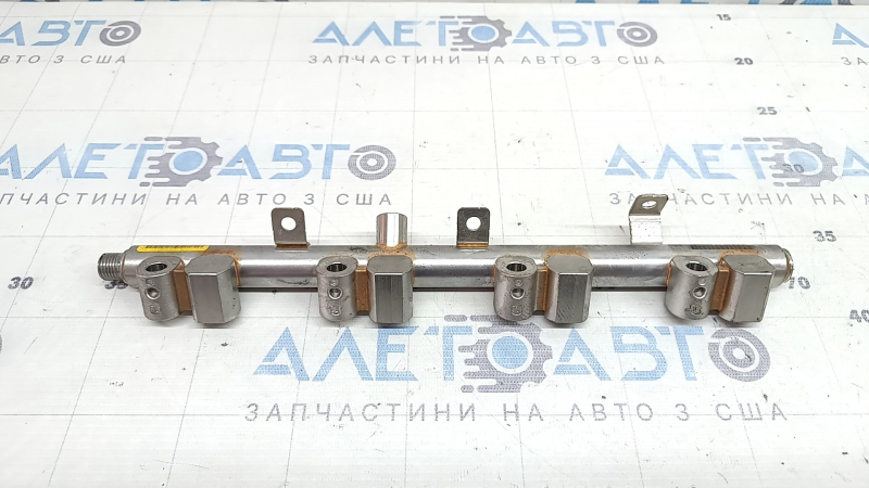 Hyundai Santa Fe 24-26 HEV Fuel Rail