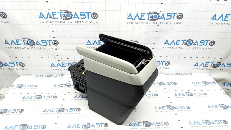 Hyundai Santa Fe 24-26 gray center console pocket box