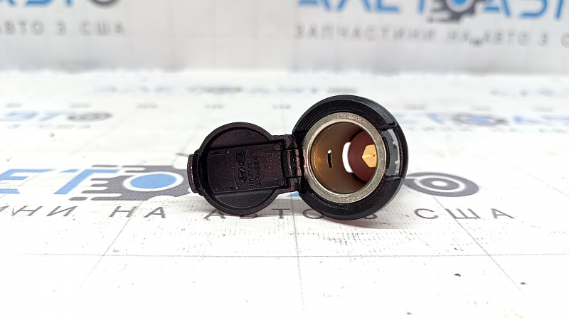Cigarette lighter for the center console of the Hyundai Santa Fe 24-26 HEV, PHEV, black