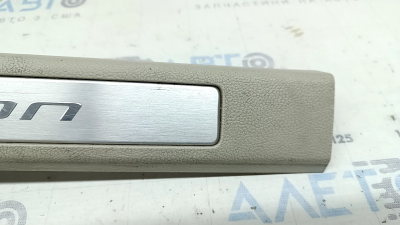 Front left door sill trim for Ford Fusion mk5 17-20, gray, with chrome insert, scratches, dry-cleanable