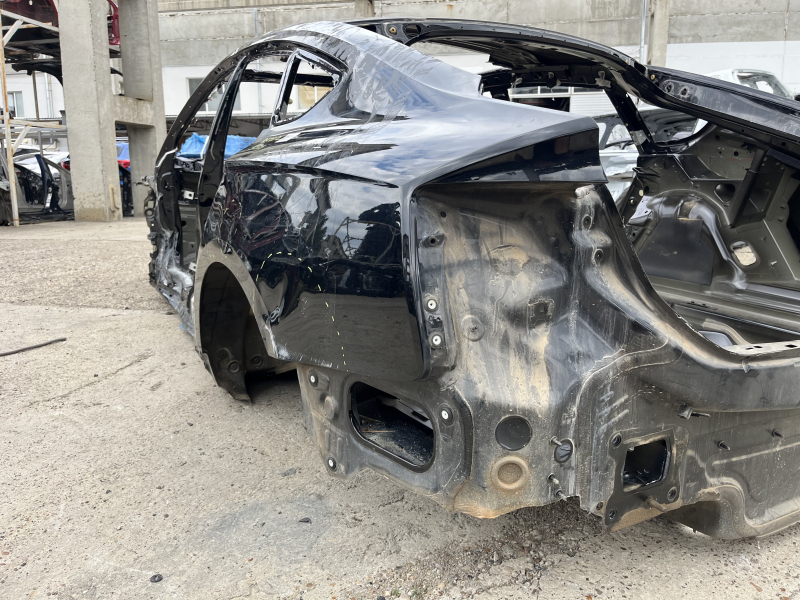 Quarter wing rear left Audi A5 F5 18-25 5D on the body, black, dented