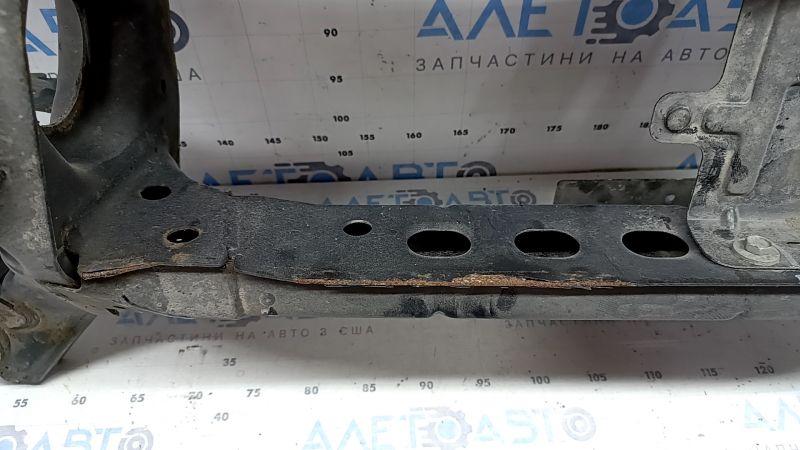 Ford Fusion mk5 13-20 FWD rear subframe rusty, 2 microcracks