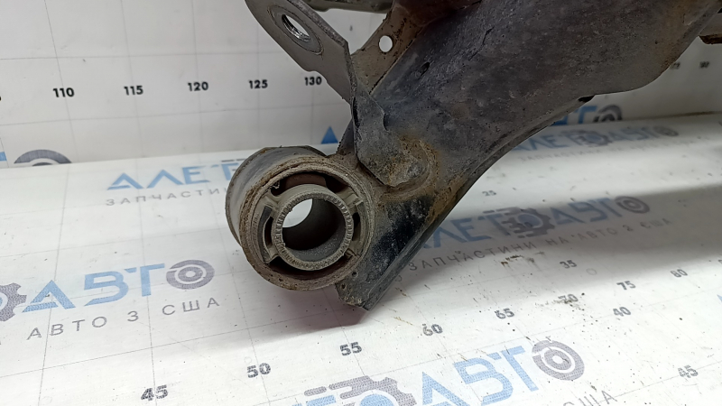 Ford Fusion mk5 13-20 FWD rear subframe rusty, 2 microcracks