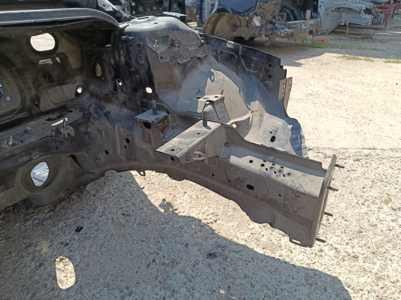 Ford Fusion mk5 13-20 front left quarter panel plug-in body, black, with charging port bracket