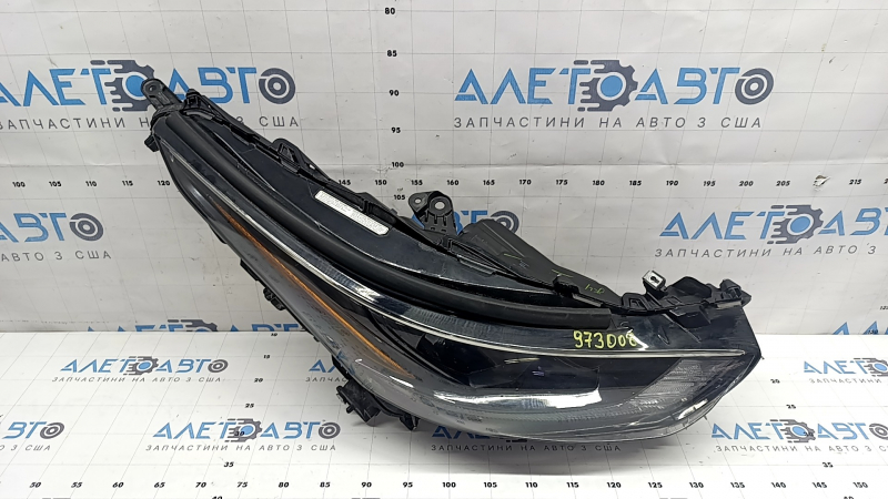 Toyota Highlander 21-26 LED front right headlight, without DRL, dark, polished, scratches