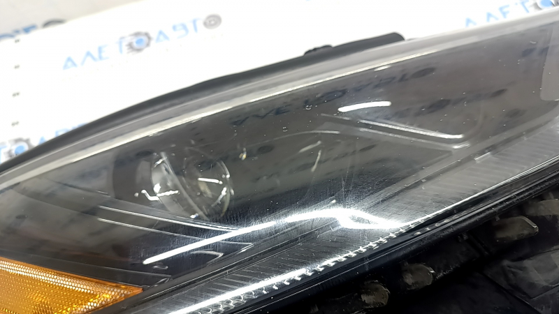 Toyota Highlander 21-26 LED front right headlight, without DRL, dark, polished, scratches