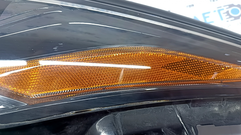 Left front headlight for Toyota Highlander 21-26 LED, without DRL, dark, for flooding, worn