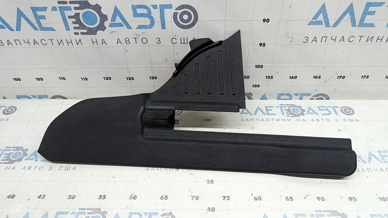 Seat mounting pad 2nd row left outer Toyota Highlander 20-26 black, scratches
