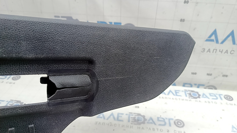 Seat mounting pad 2nd row left outer Toyota Highlander 20-26 black, scratches