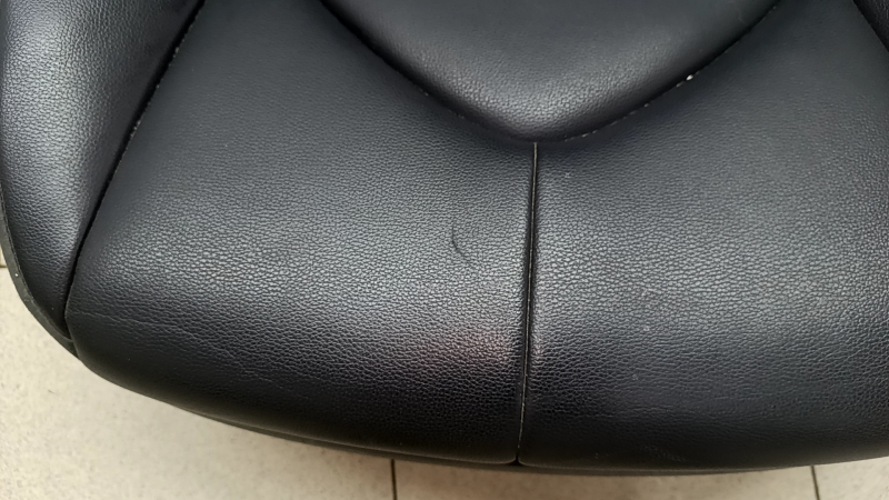 Toyota Highlander 22-23 driver's seat with airbag, electric, heated, black leather, XLE, creases on the leather