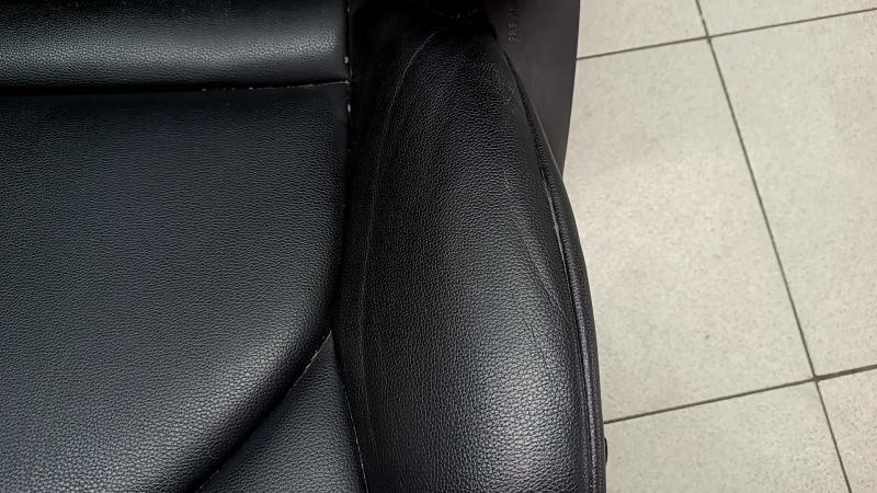 Toyota Highlander 22-23 driver's seat with airbag, electric, heated, black leather, XLE, creases on the leather