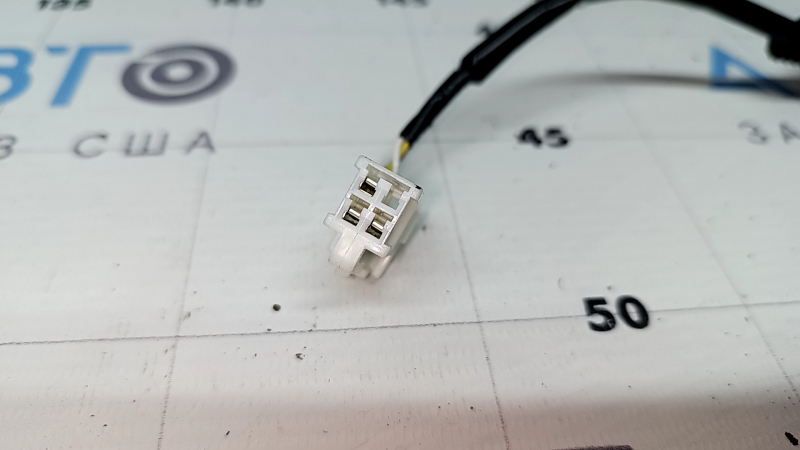 The inner lamp of the trunk lid of the central Lexus UX200 UX250h 19-22 without Luxury, scratches, break
