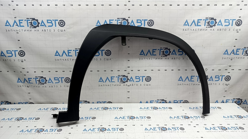 Front right fender arch trim for Lexus UX 19-26: structure, scratches, broken mount