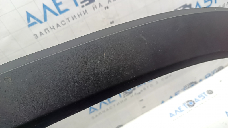 Front right fender arch trim for Lexus UX 19-26: structure, scratches, broken mount