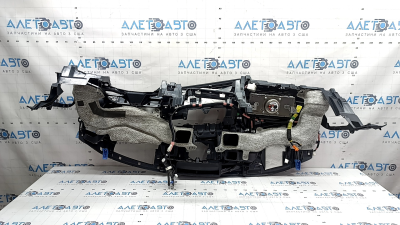 Lexus UX200 UX250h 19-22 black dashboard with red stitching and airbag