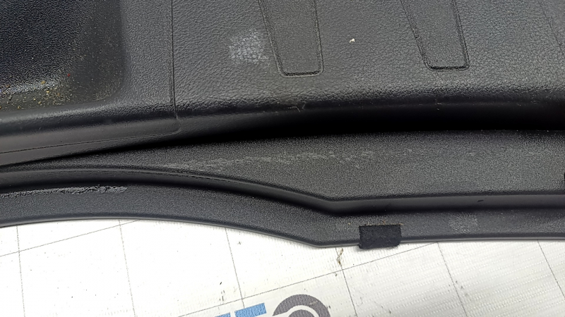 Lexus UX250h trunk opening trim 19-22 scratches, worn