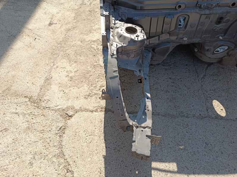 Front right quarter panel for Toyota Highlander 20-26 hybrid, graphite, on the body