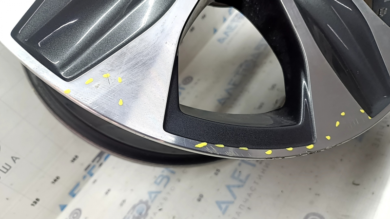 R18x8J ET35 Toyota Highlander 20-26 curb rim, for rent