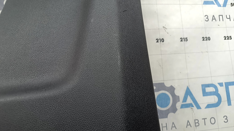Kia Sorento 2020 HEV, PHEV lower right center pillar trim, black, scratches