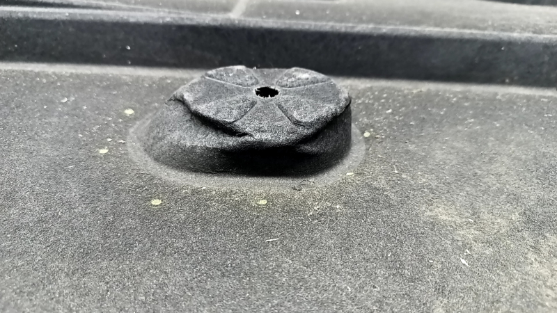 Left underbody protection for Lexus UX 19-26, dented fasteners, tears