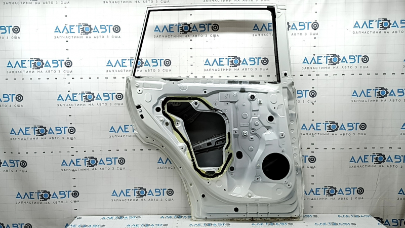 Bare rear left door Toyota Rav4 19-20 white 2QJ, butt