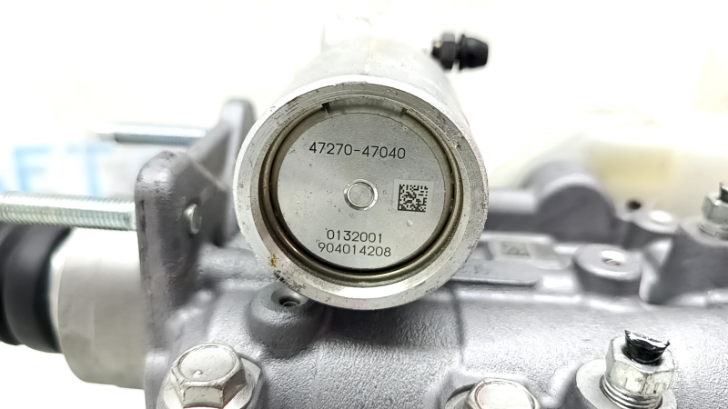 Toyota Camry v70 19-20 hybrid brake master cylinder with reservoir and cover