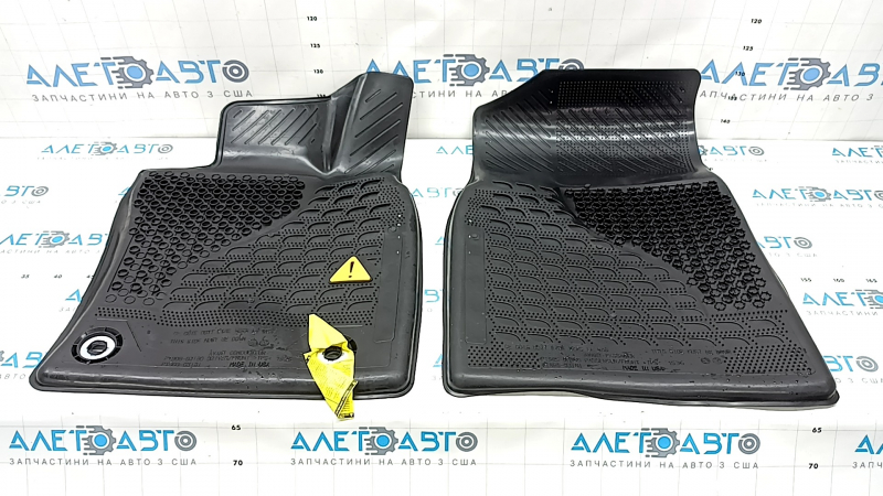 Set of floor mats with black rubber for Toyota Camry V70 18-24