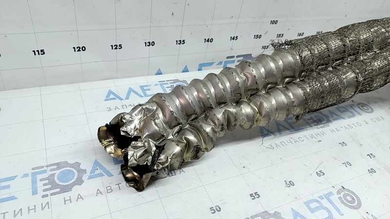Exhaust manifold with catalytic converter for Lincoln MKZ 17-20 hybrid, flange cut off