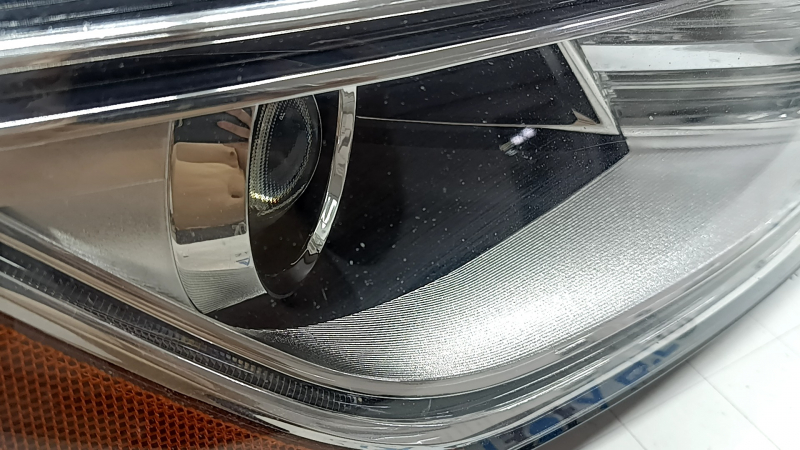 Front right headlight assembly Audi Q5 8R 13-17 rest, xenon, sand, yellowing LED