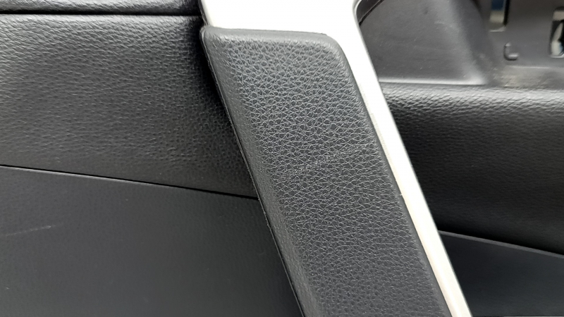 Door trim panel, front right, Toyota Rav4 19-24, black leather, blue stitching, armrest and insert, black leather, gray molding, with overlays, scratches