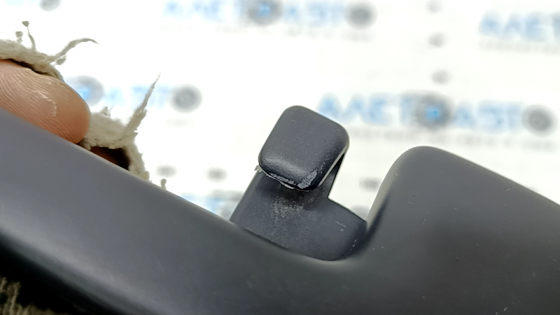 Toyota Rav4 19-25 rear right ceiling handle, black, scratches