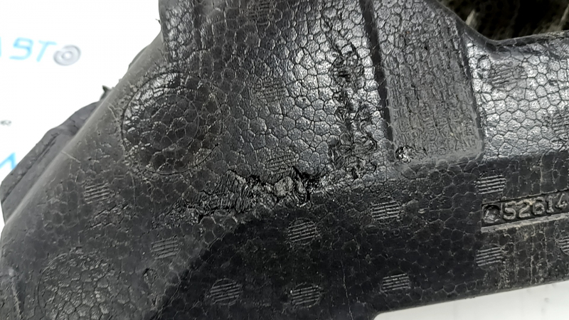 The upper front bumper absorber of a Toyota Rav4 19-24 is broken and missing fragments.