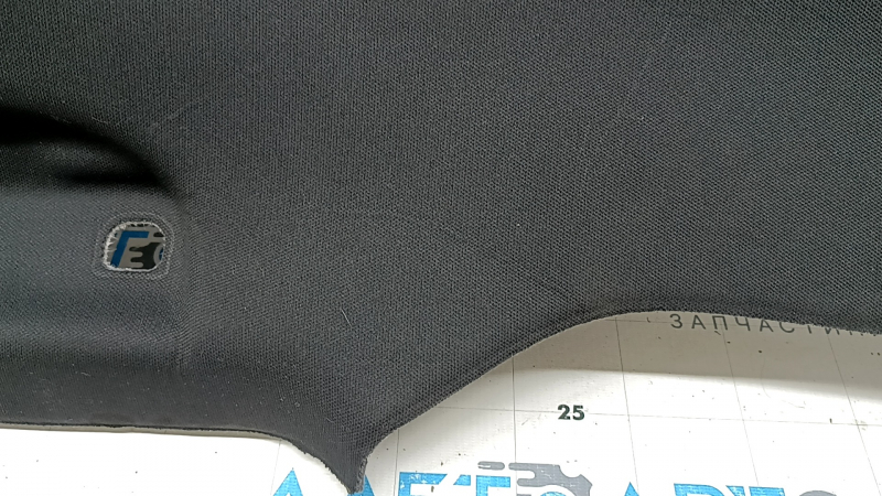 Black headliner for Toyota Rav4 19-20 (under the sunroof), creases, scratches, needs cleaning