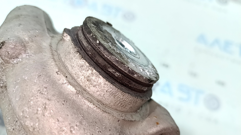 Rear right axle pin Audi Q5 8R 09-17 AWD microcracks S/B