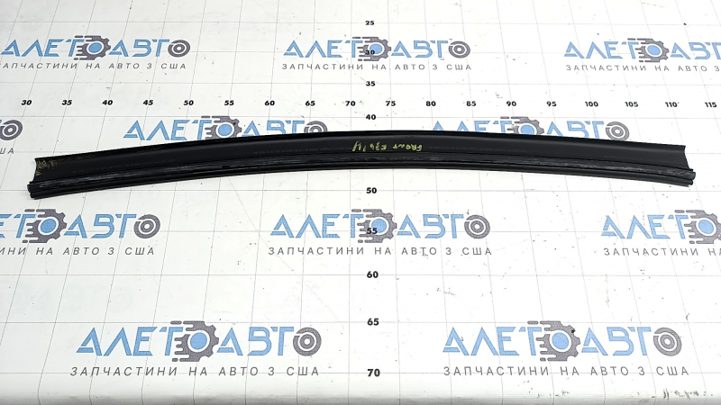 Front center hood seal for BMW X2 F39 18-23 on the bumper