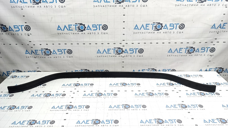 BMW X2 F39 18-23 rear hood seal on the windshield wiper grille