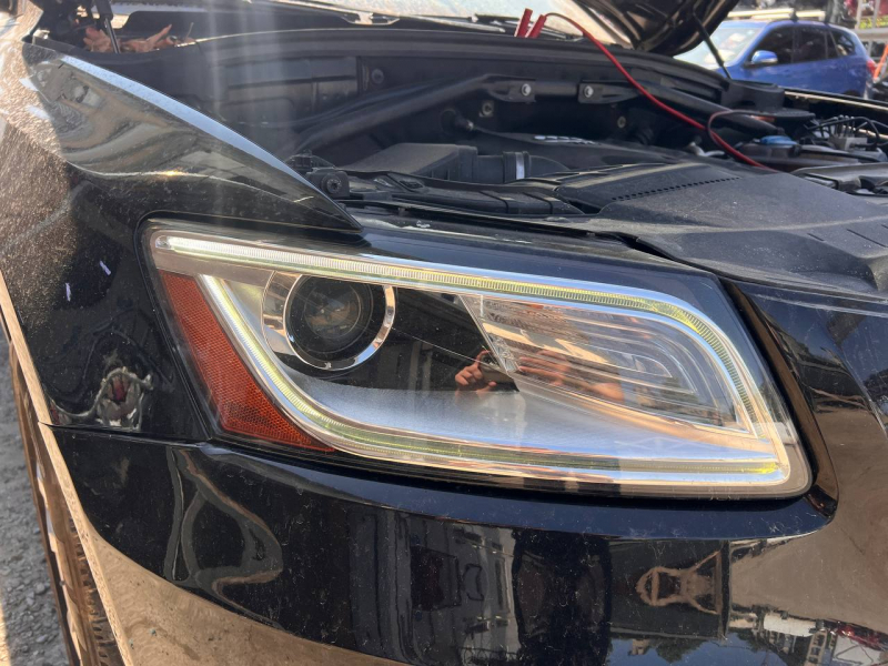 Front right headlight assembly Audi Q5 8R 13-17 rest, xenon, sand, yellowing LED