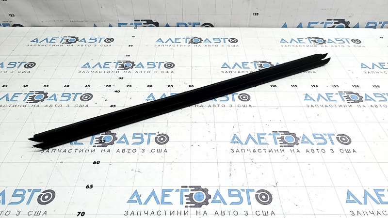 Inner front right door glass seal BMW X2 F39 18-23