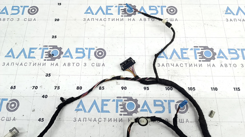 Wiring for the front left door of the BMW X2 F39 18-23 keyless